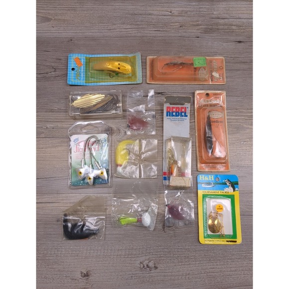 Lot Of 12 Assorted Fishing Lures- Pro Line, Shad Jig Head, Rebel, H&H, Johnson's - Picture 1 of 7